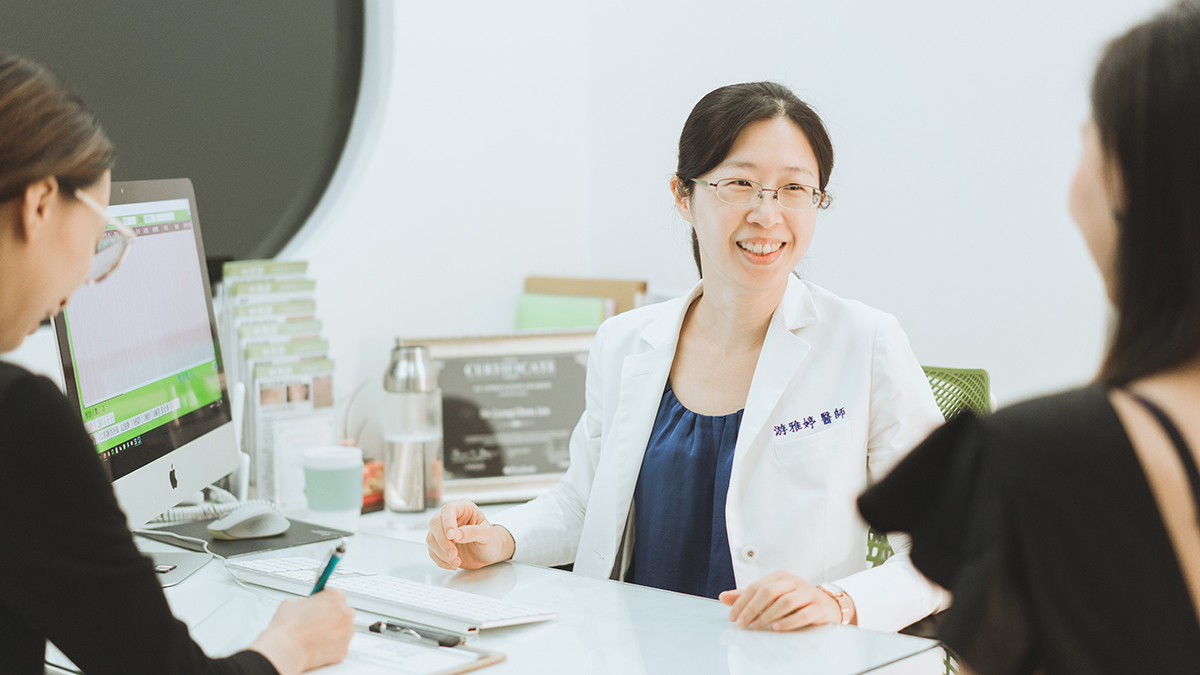 林亮辰皮膚專科診所游雅婷醫師諮詢與病人分享皮膚健康的重要性