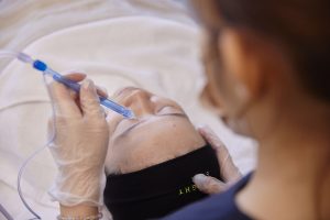 JetPeel潔比爾結合PLT凍晶或外泌體導入 可以優化真皮層環境