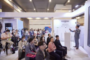 林亮辰醫師受邀分享4D童顏針AART亞洲發表現場3